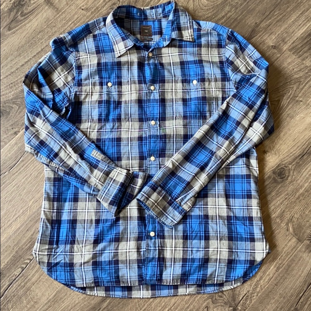 Gap plaid button down